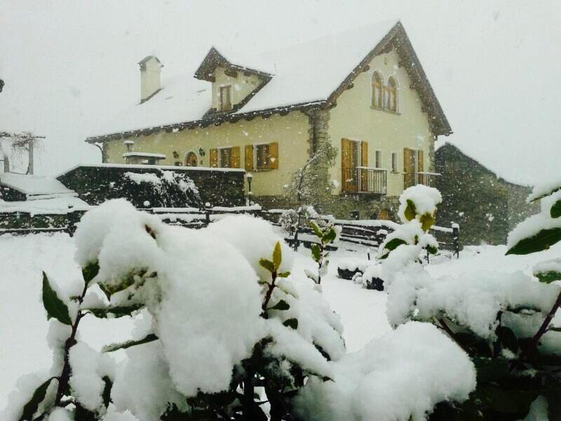 Casa Brencio Acomodação com café da manhã Masera Exterior foto